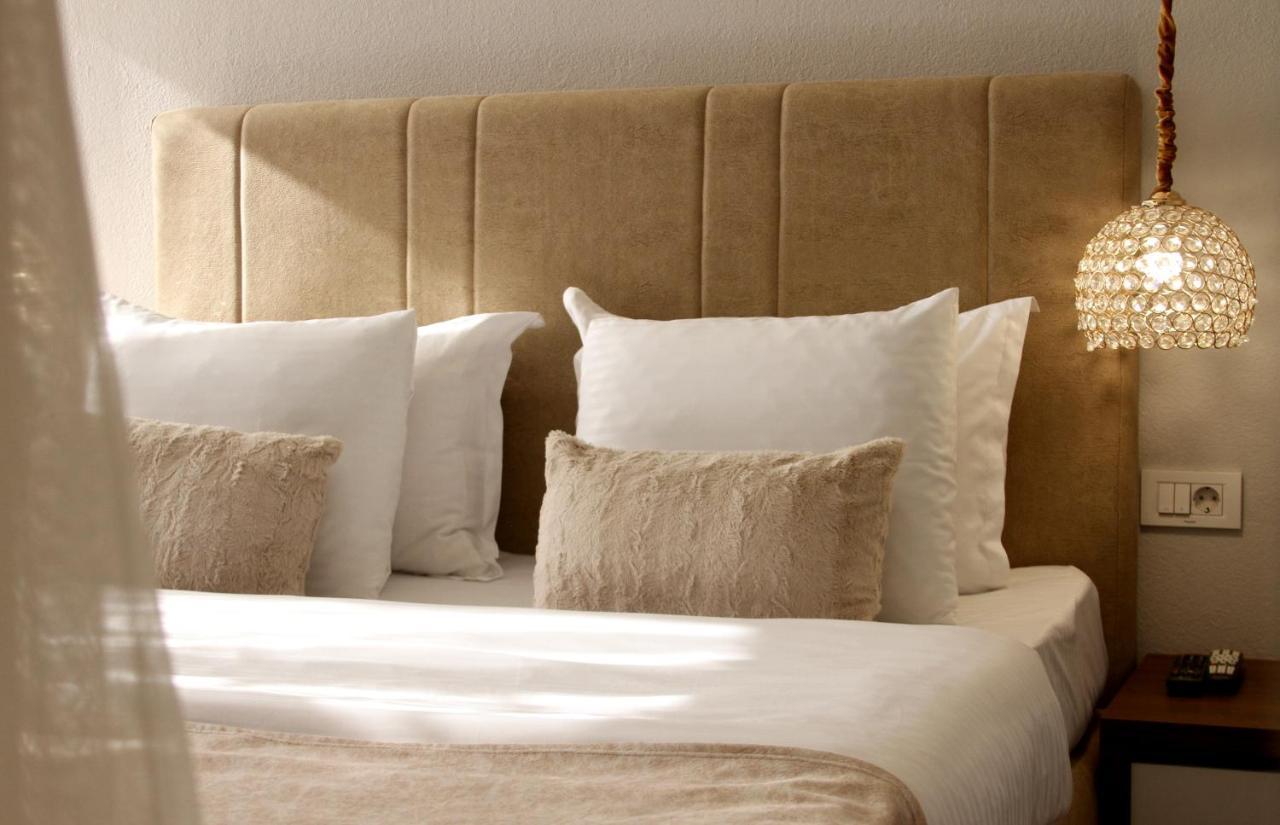 Gjakova Hotel Driada מראה חיצוני תמונה
