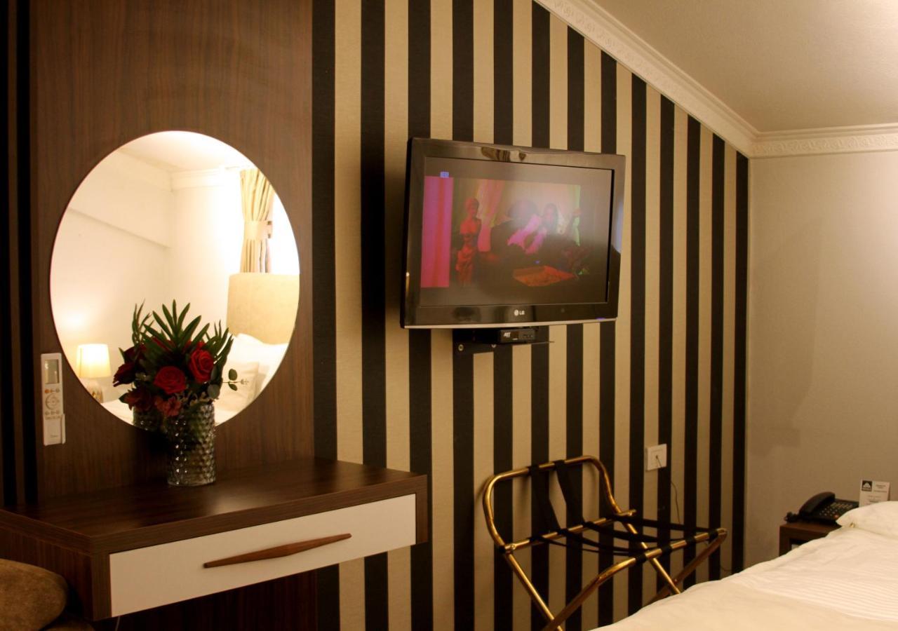 Gjakova Hotel Driada מראה חיצוני תמונה