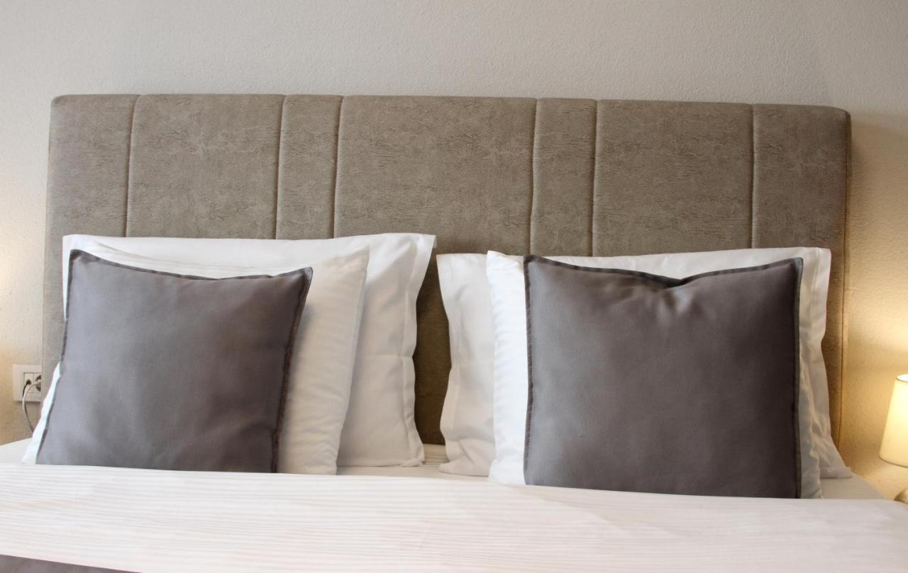 Gjakova Hotel Driada מראה חיצוני תמונה
