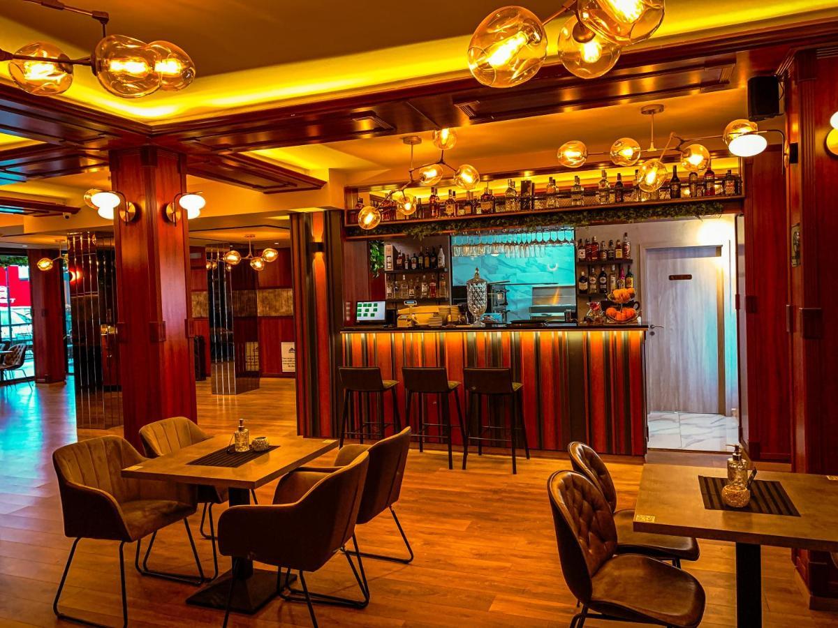 Gjakova Hotel Driada מראה חיצוני תמונה