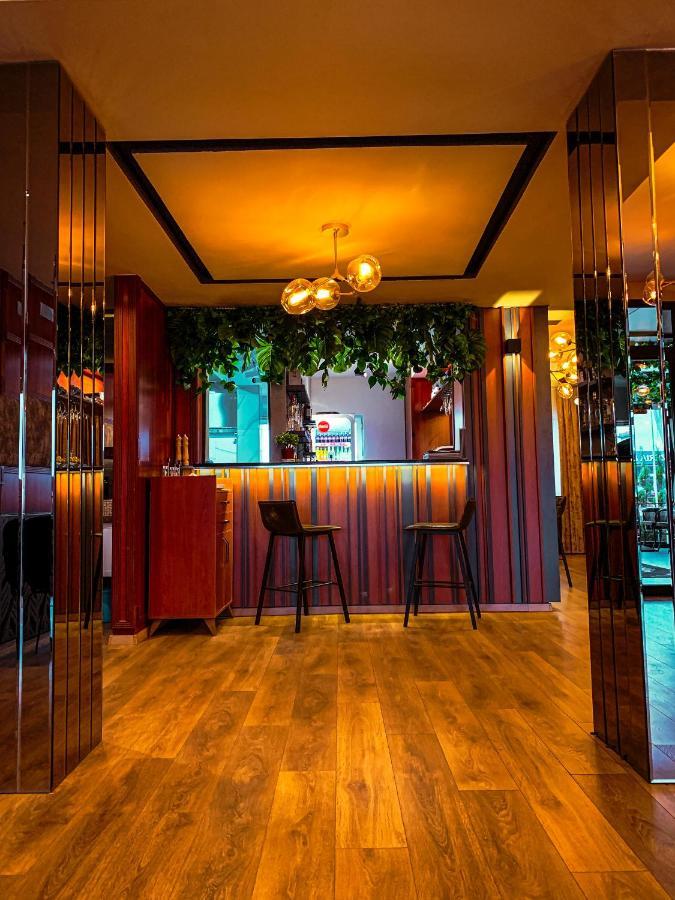 Gjakova Hotel Driada מראה חיצוני תמונה