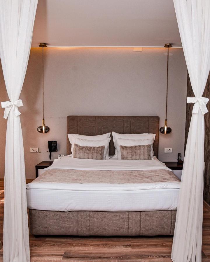 Gjakova Hotel Driada מראה חיצוני תמונה