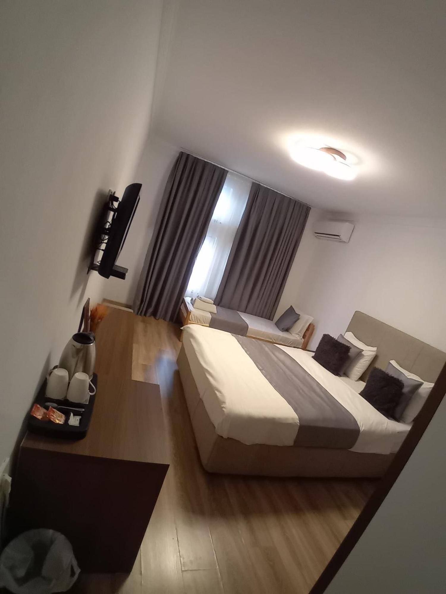 Gjakova Hotel Driada מראה חיצוני תמונה